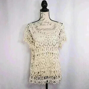 Bobeau cream color open crochet short sleeve top/cover up lace